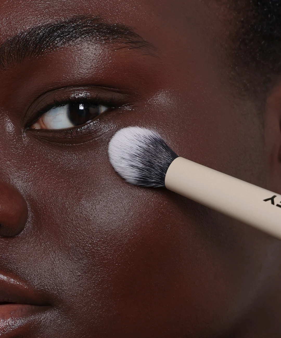 Complexion Brush - Image 4