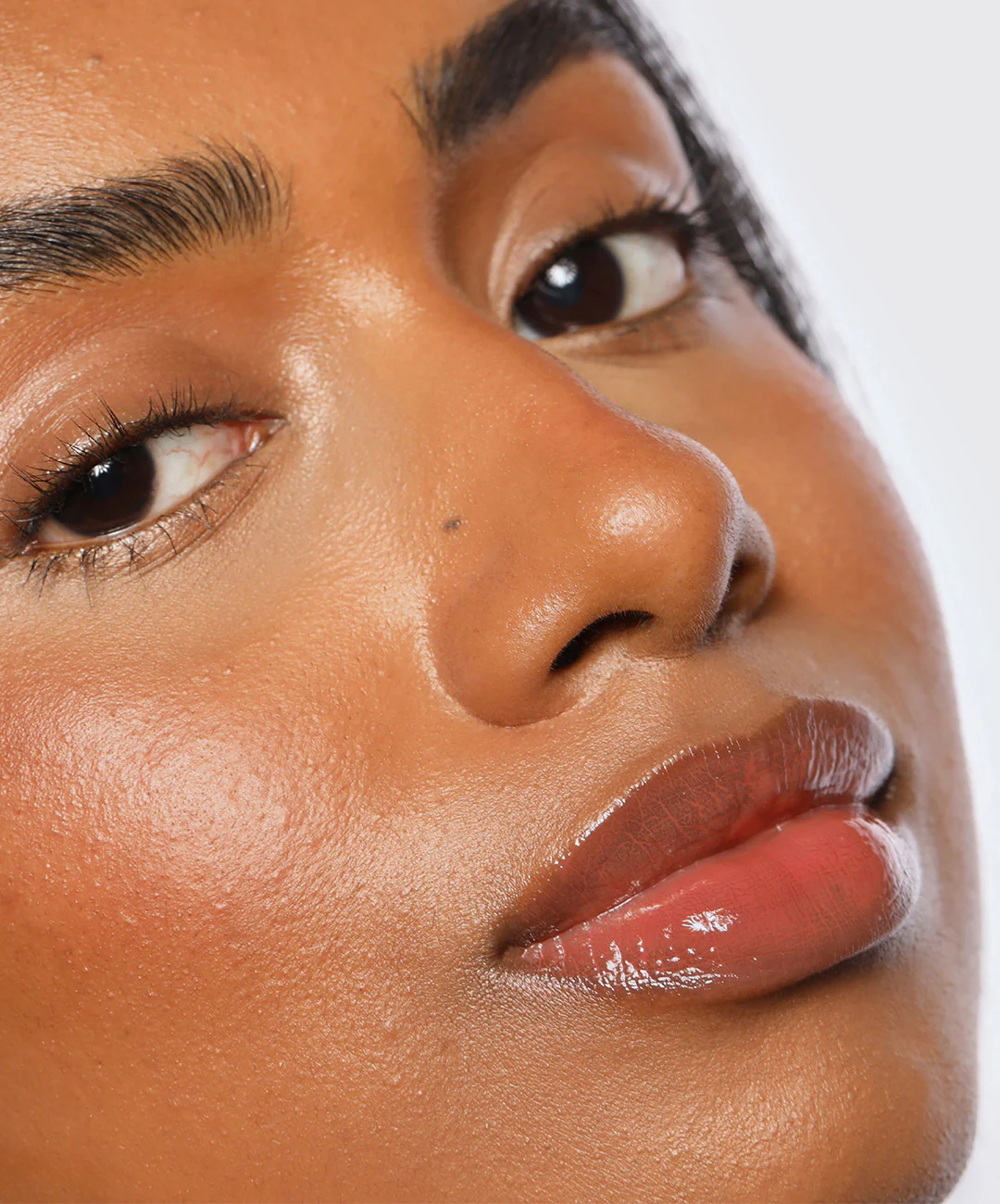 Lip Gloss - Image 33